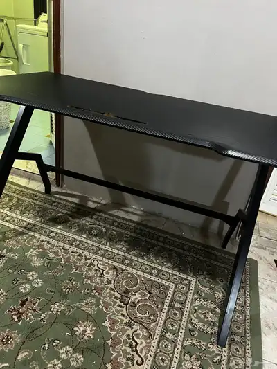 طاوله سوني بي سي. حرف ك للبيع 1