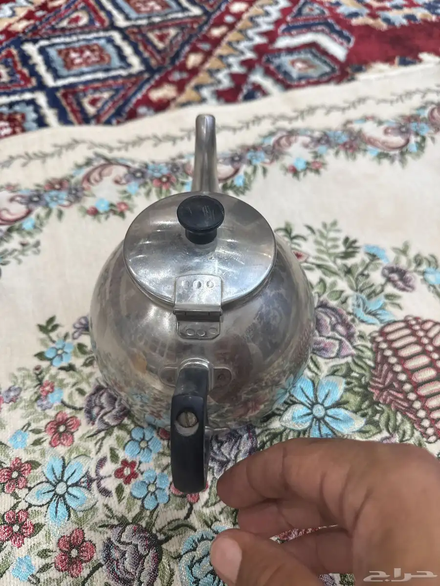 ابريق ابو حصان ياباني قديم نظيف في كسر خفيف في اسفل العروه 4