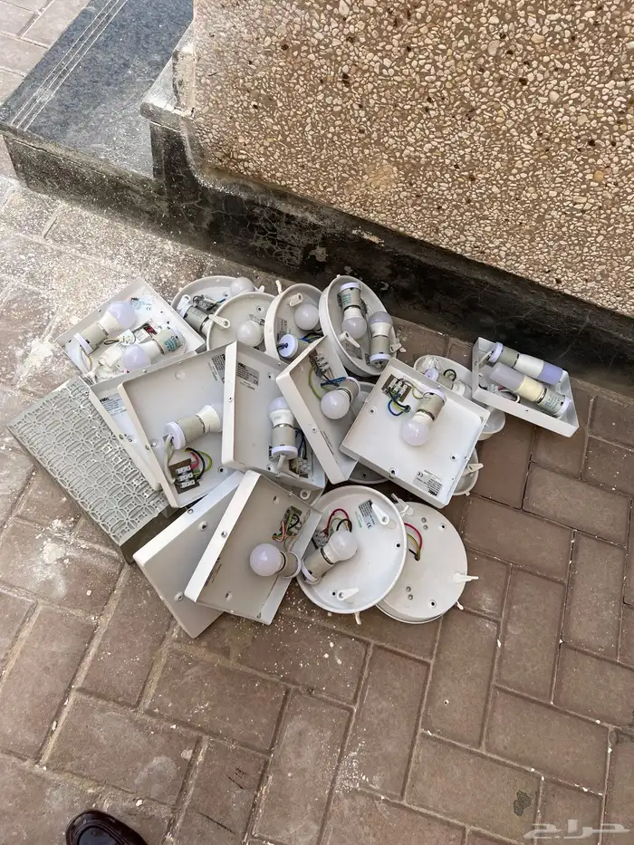 اثاث للبيع قابل للتفاوض 1
