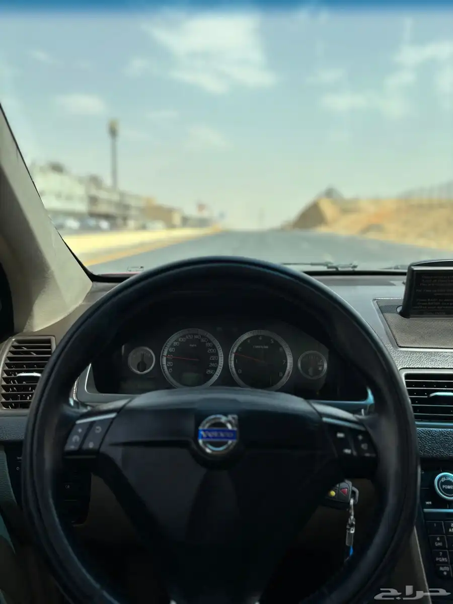 فولفو XC90 2008 V8 12