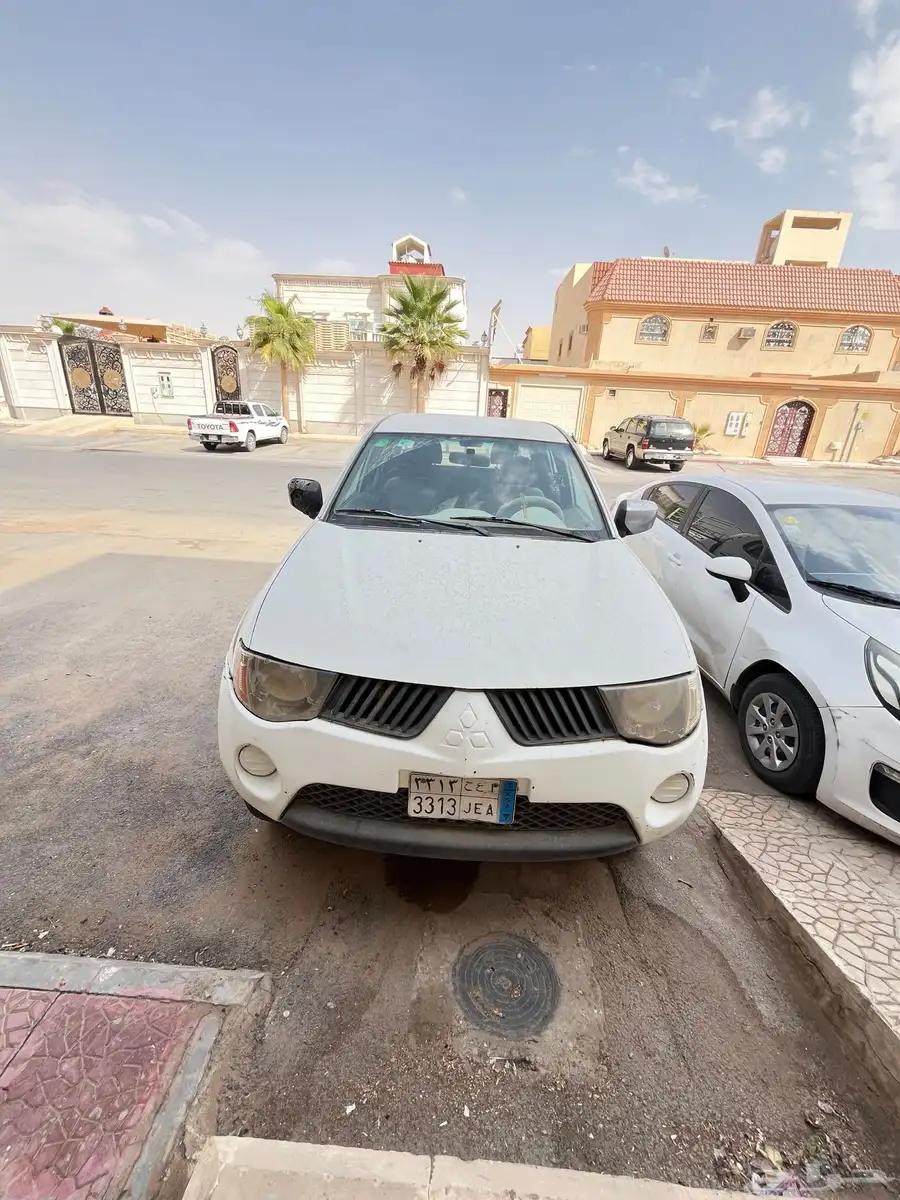 مستبيشي L200 2009 0