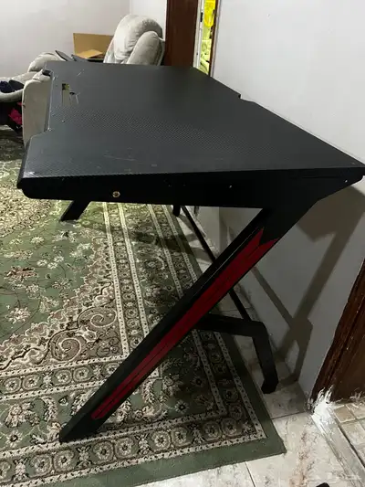 طاوله سوني بي سي. حرف ك للبيع 0