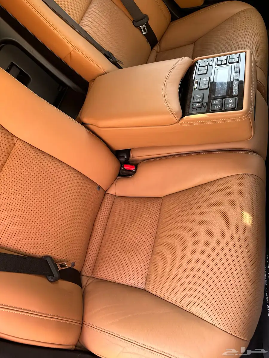 لكزس LS460 عداد قليل 15