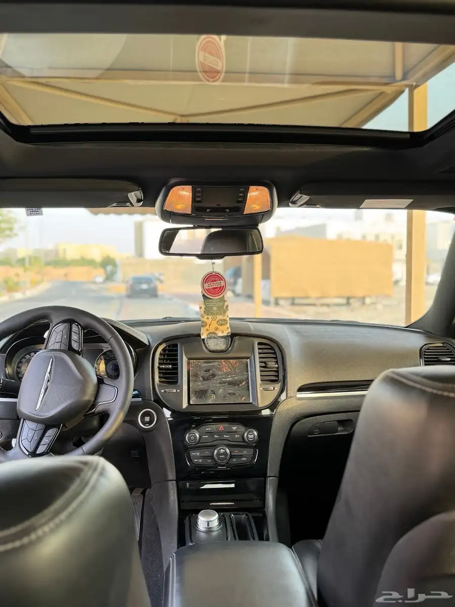 كرايسلر s300 2022 12