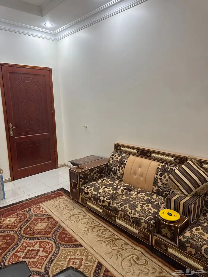 كنب للبيع مستخدم 6