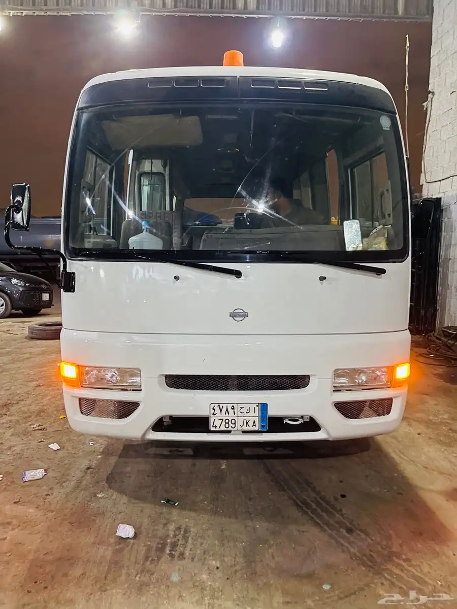 30 siter bus rent for inside Riyadh 0