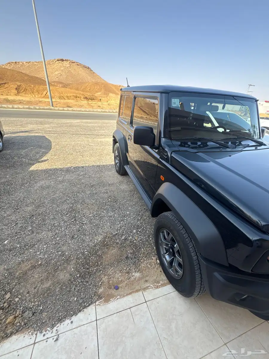 سوزوكي جمني2023 8