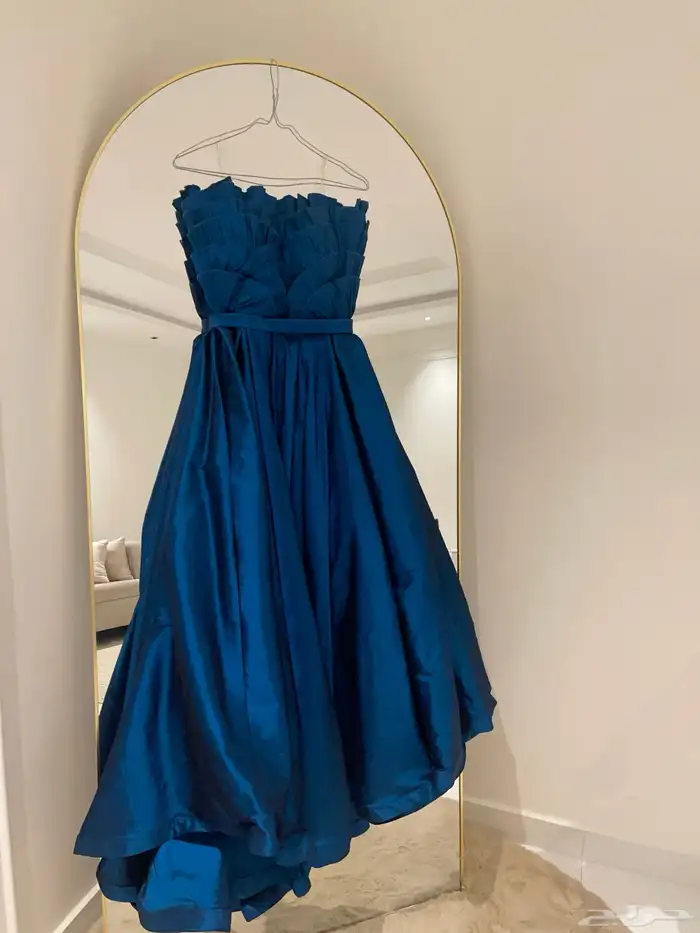 ماكينه فستان اغراض صالون خياطه 1