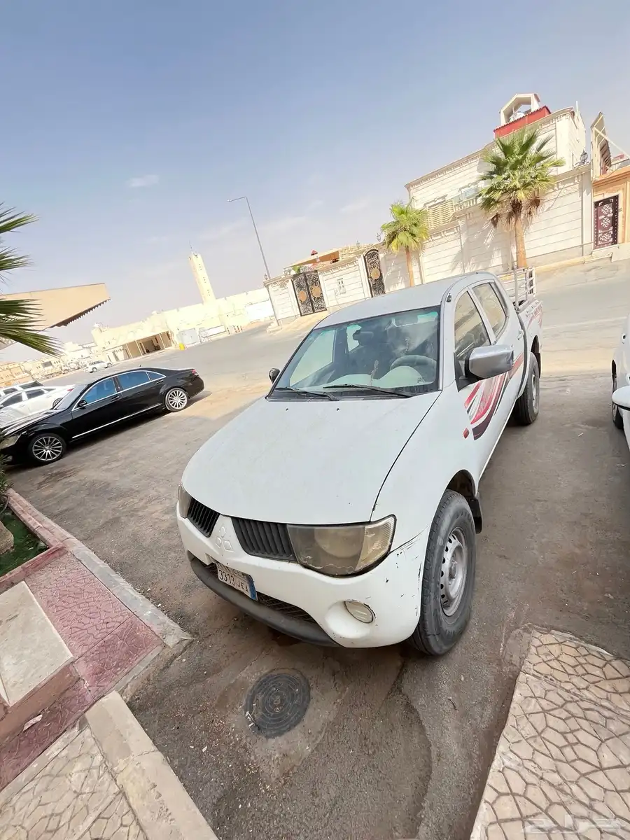 مستبيشي L200 2009 1