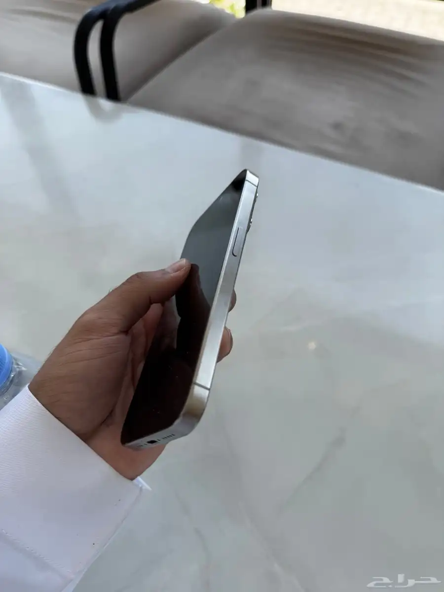 ايفون 15 برو 4