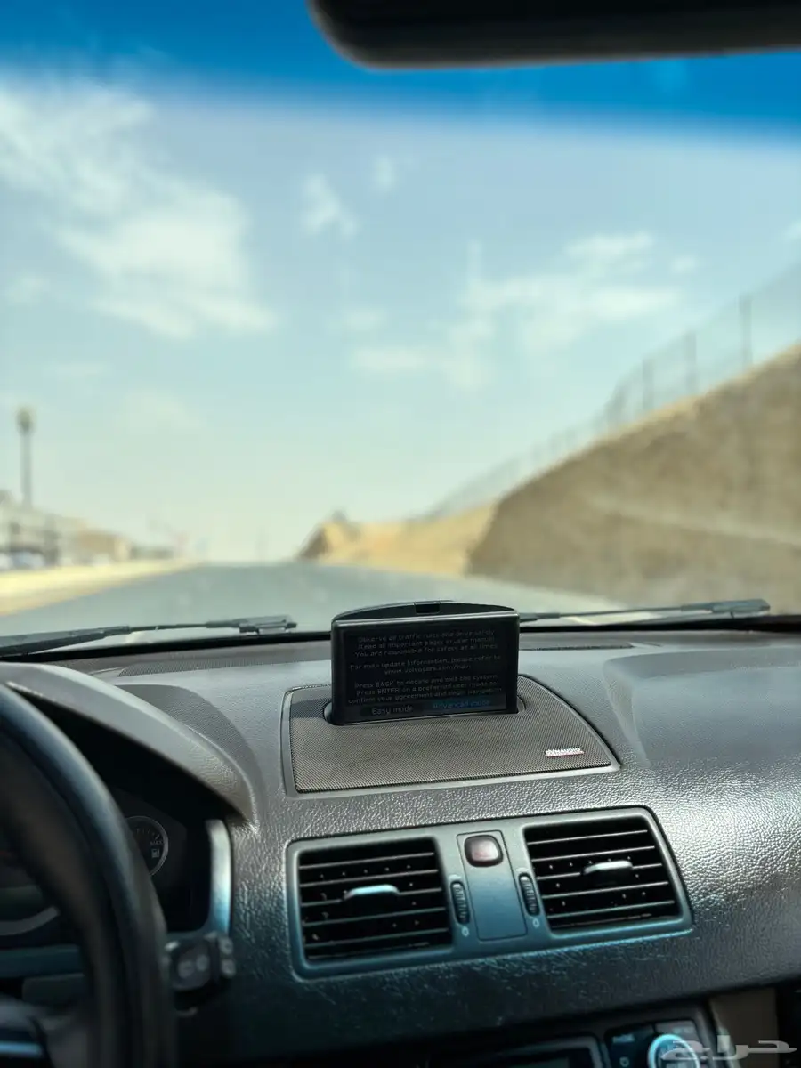 فولفو XC90 2008 V8 11