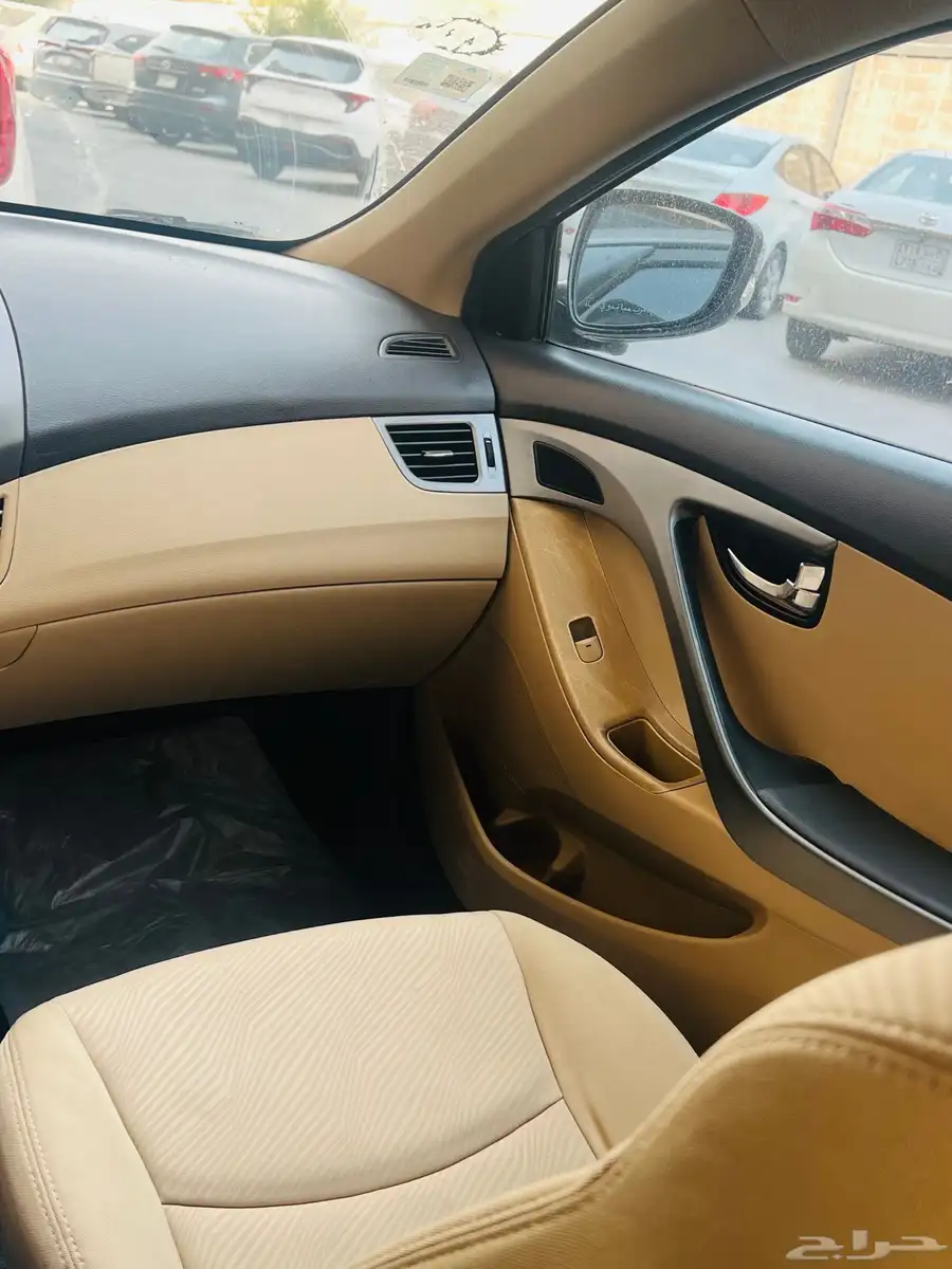 Hyundai Elentra 2013 full option 12