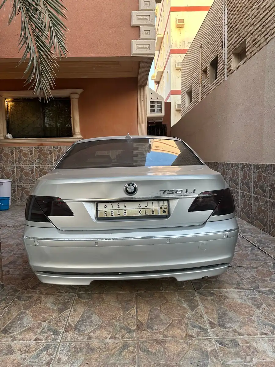 بي إم دبليو الفئة السابعة 730 2006 0