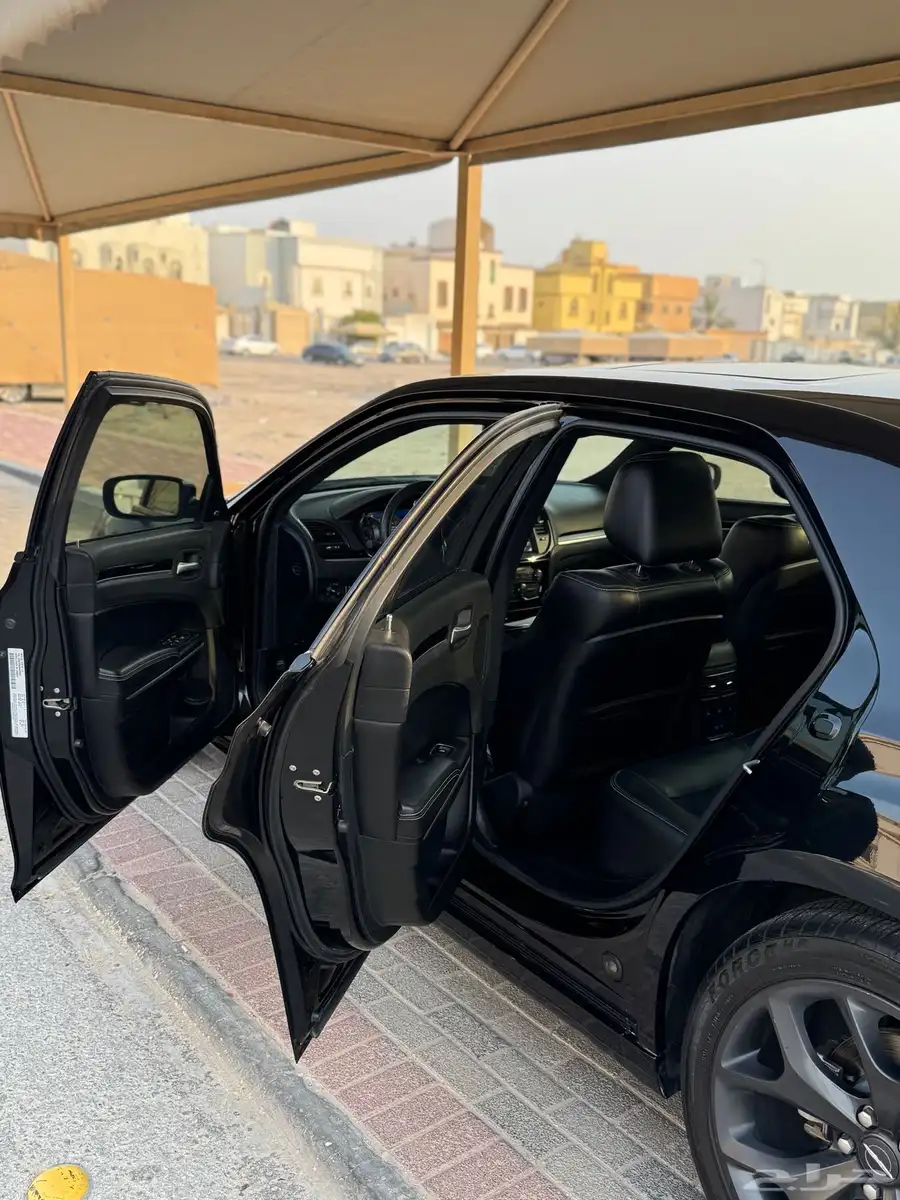 كرايسلر s300 2022 10