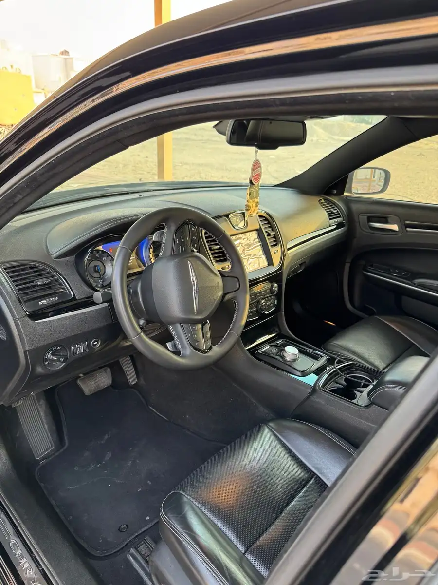 كرايسلر s300 2022 13