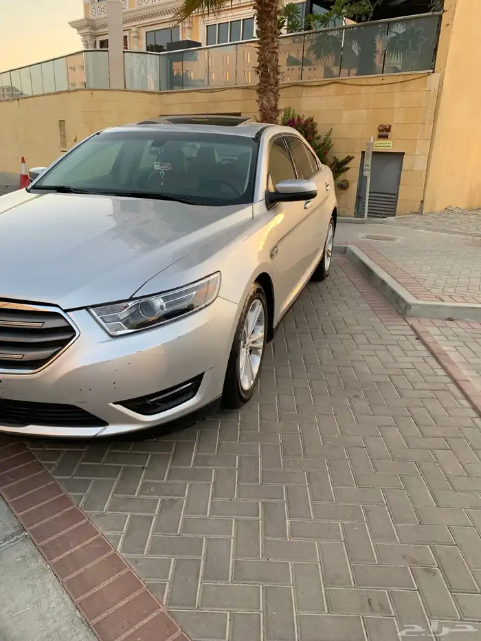 فورد تورس SEL فل كامل 2018 سعودي V4 مخزن 4