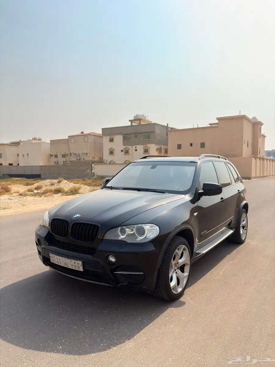 ( للبيع او للبدل بالمناسب ) Bmw x5 2011 ممشى قليل 0
