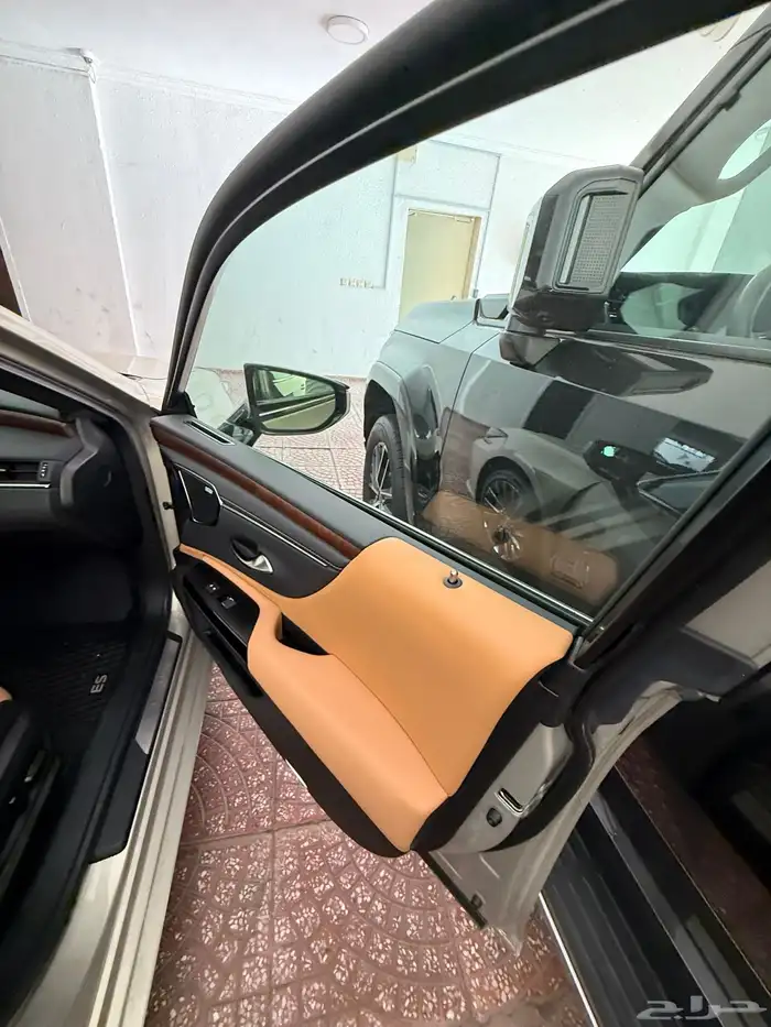 لكزس اي اس350 فل الفل2024 LEXUS ES350 DD Ultra Luxury 23