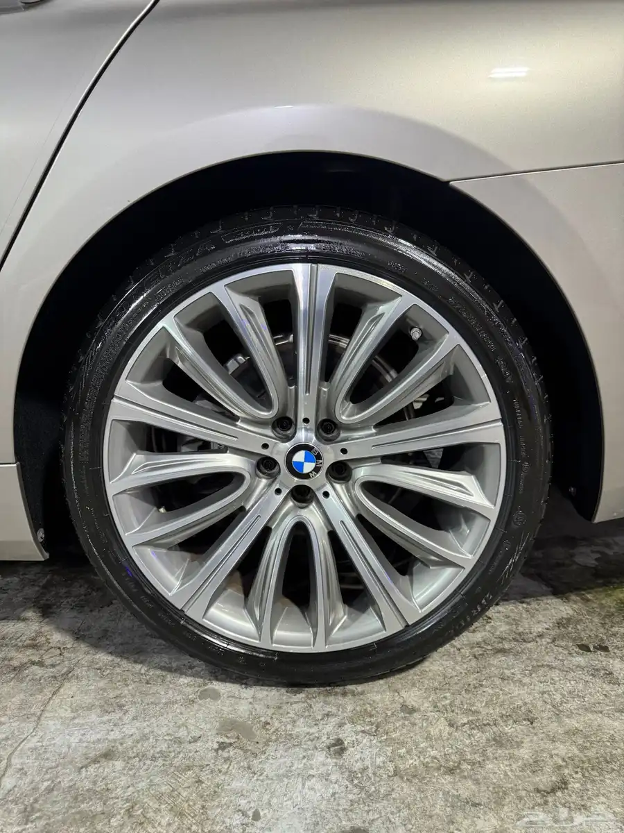 BMW 730li 21