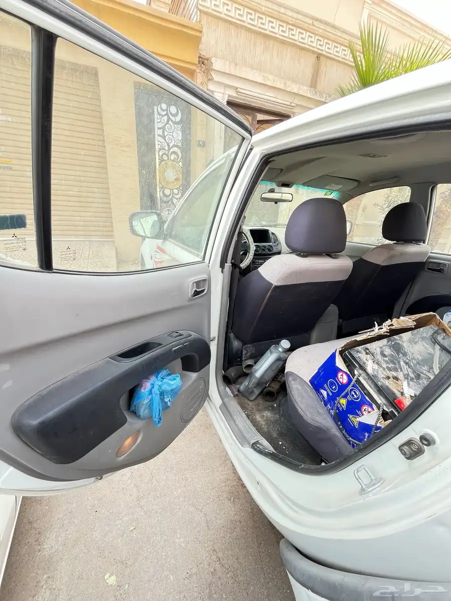مستبيشي L200 2009 14