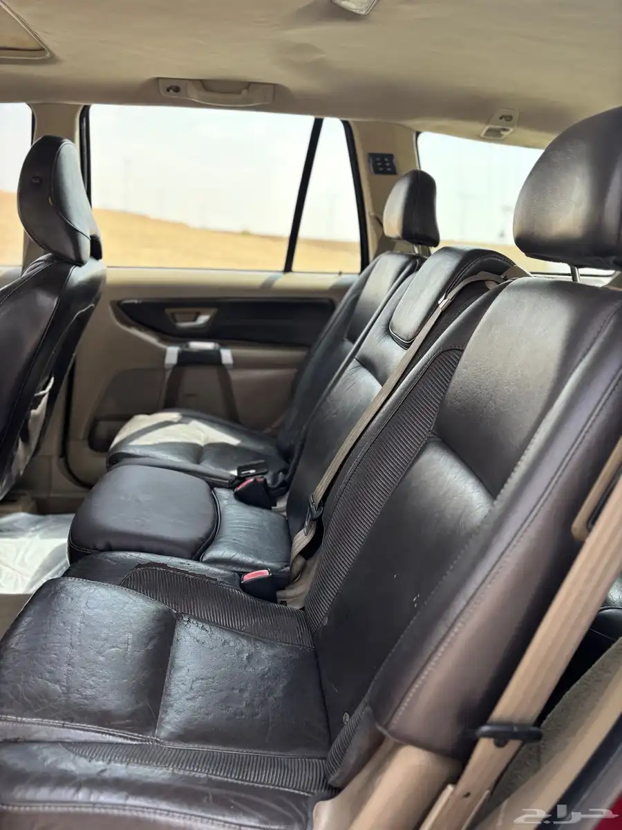 فولفو XC90 2008 V8 14
