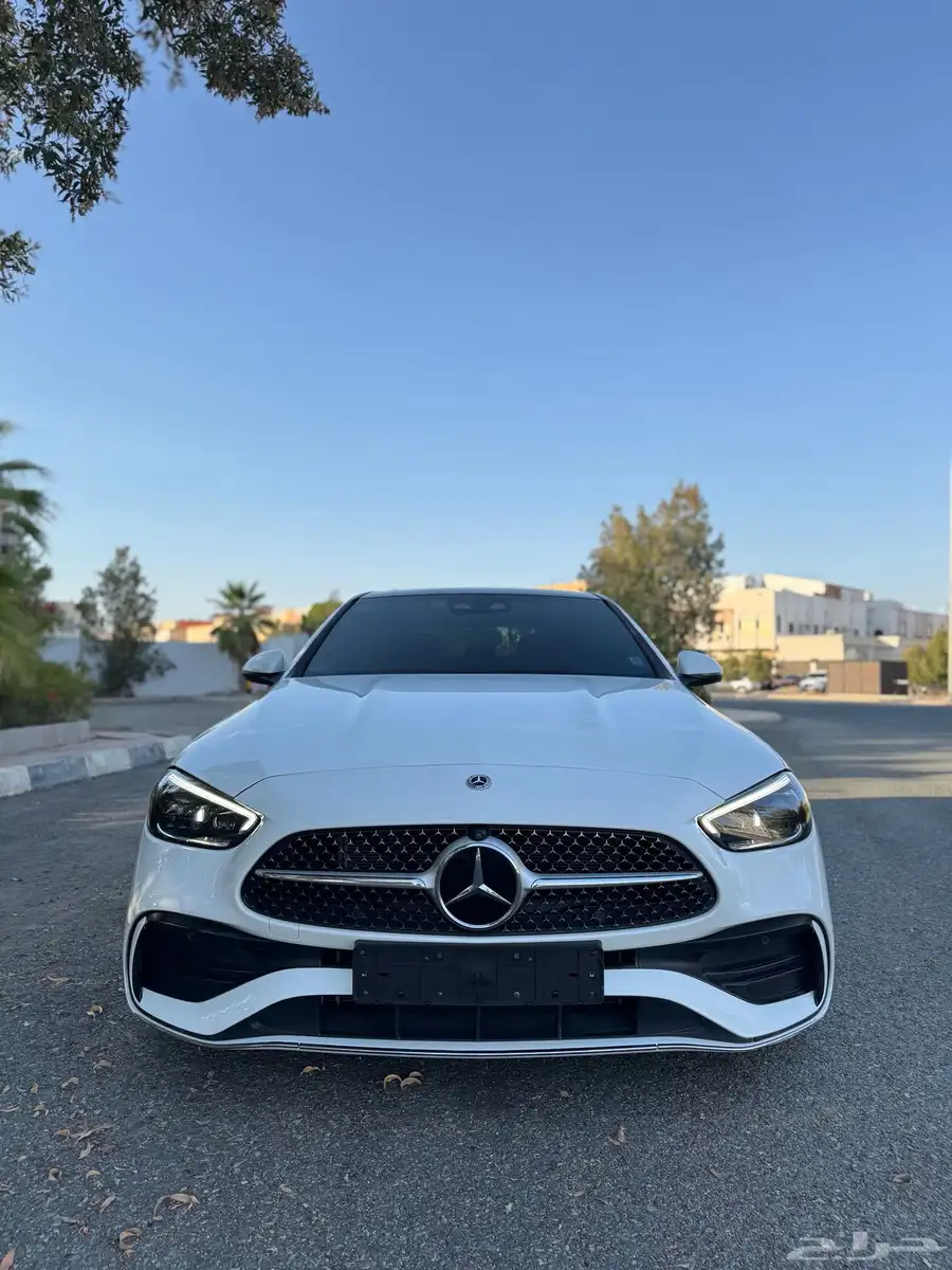 2023 مرسيدس C300 1