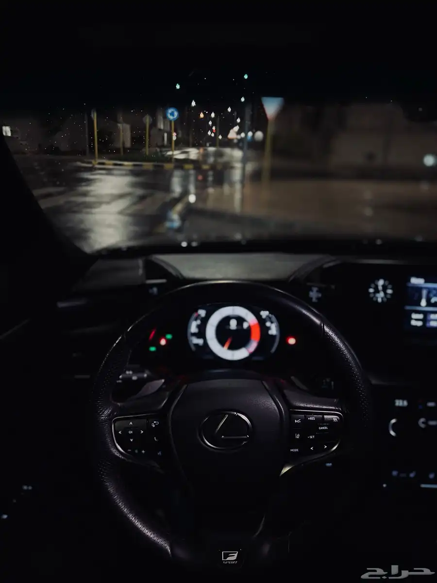 لكزس ES F SPORT 14