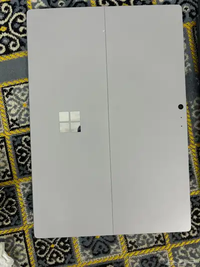 Microsoft Surface Pro 4 - 8GB RAM- 256GB SSD 2