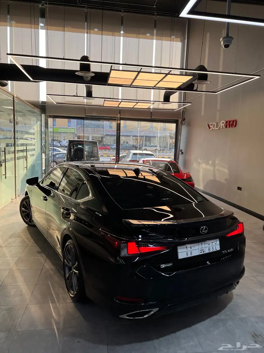 لكزس ES F SPORT 4