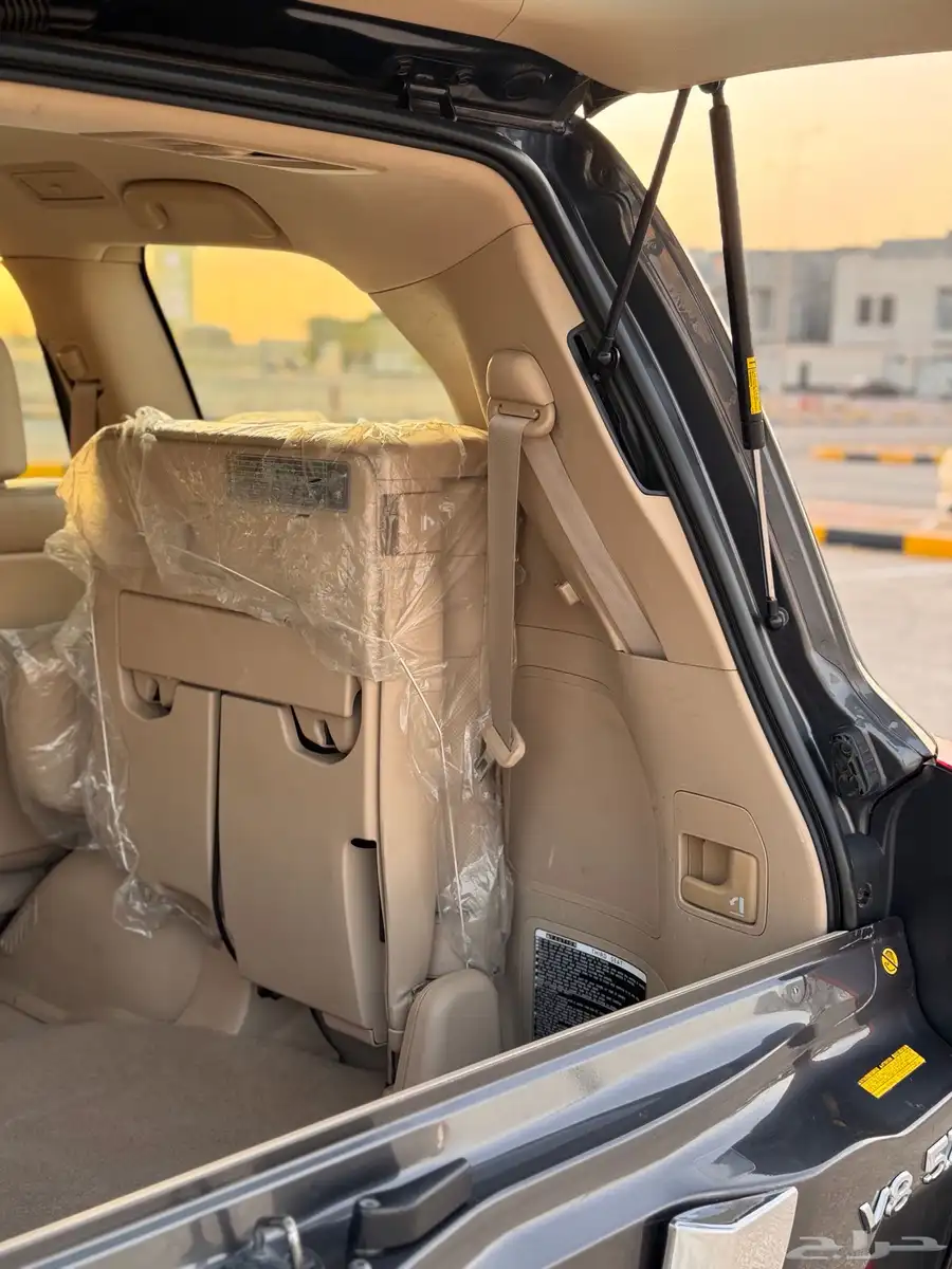جيب لاندكروزر VXR 2014 فل كامل بحالة الوكاله 21