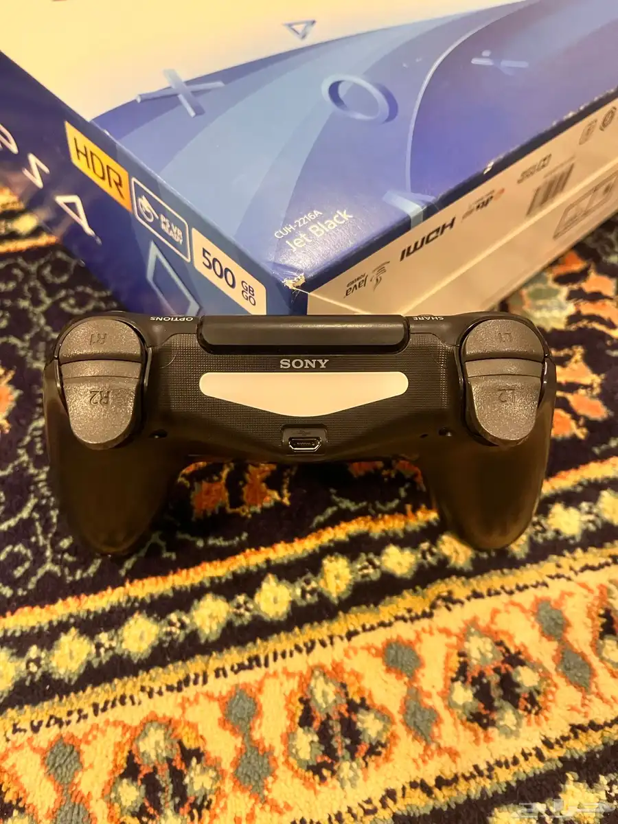 بلايستيشن 4 للبيع نضيف جدا 1