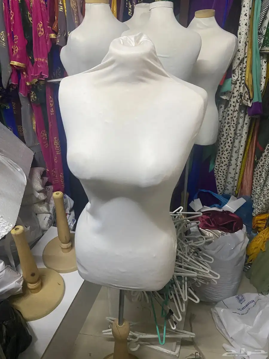 اغراض محل ورد للبيع وفيها اشياء مهي مصوره 1