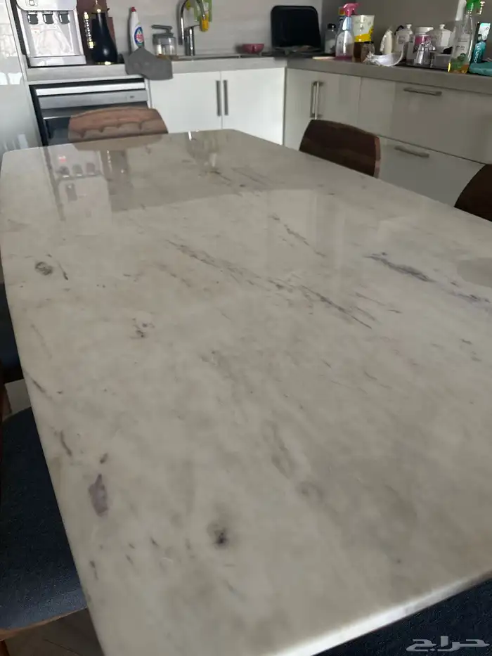 طاولة طعام أنيقه 1