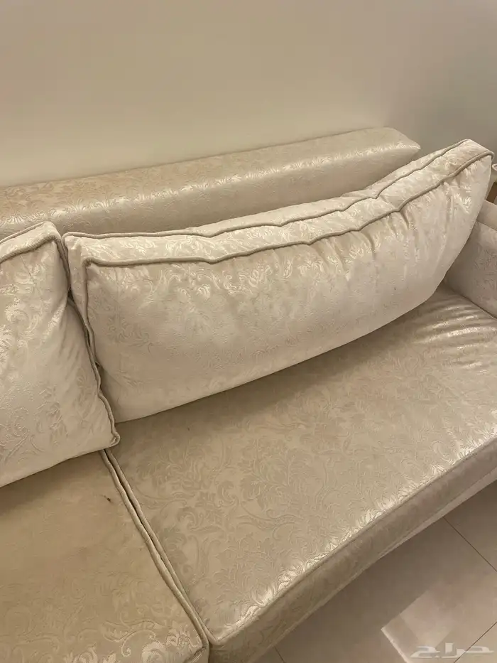 كنب ابيض 3