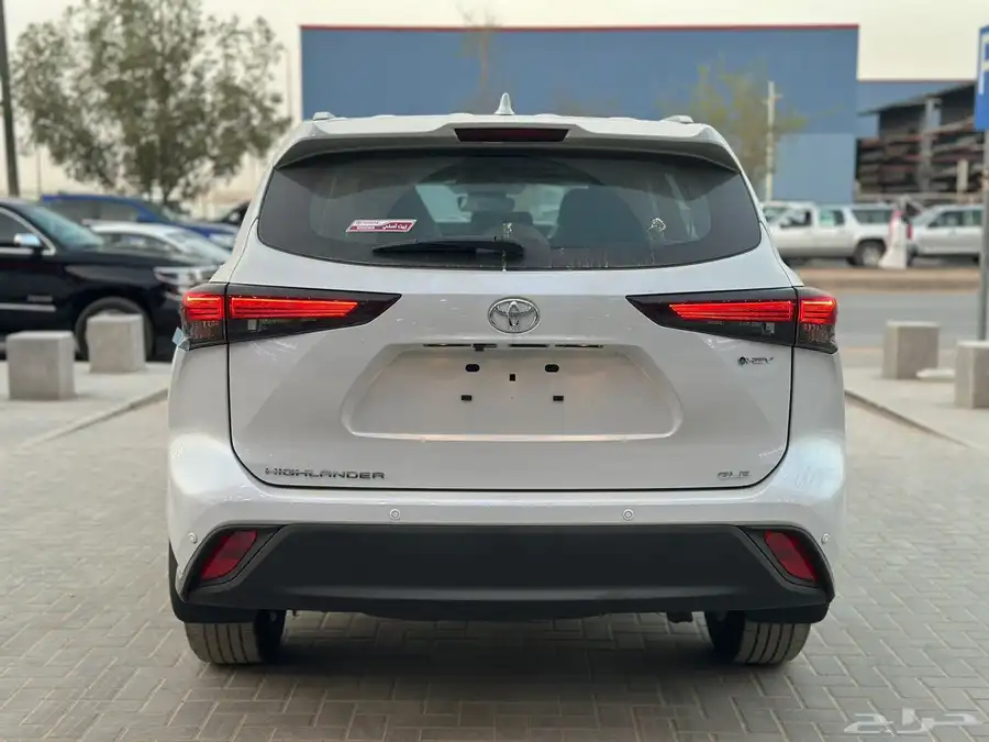 تويوتا هايلاندر GLE موديل 2025 7