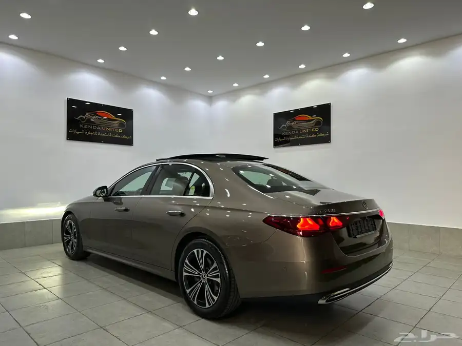 مرسيدس E200 2024 عداد 2900 km فقط 8