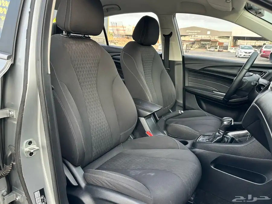 MG   5   2022   نص فل   البيع 27000 الف 13