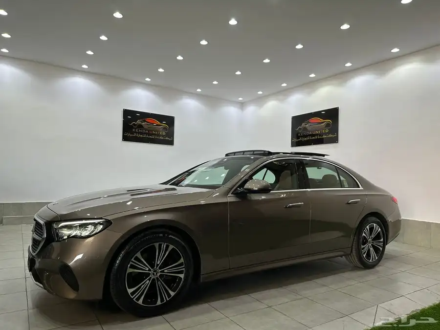 مرسيدس E200 2024 عداد 2900 km فقط 5