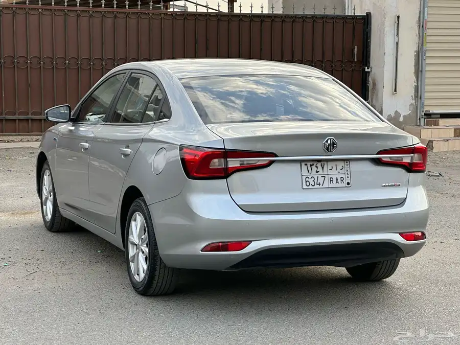 MG   5   2022   نص فل   البيع 27000 الف 4
