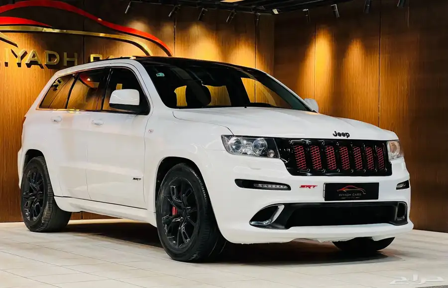 جراند شيروكي 2013 SRT (( بحاله ممتازه )) 0