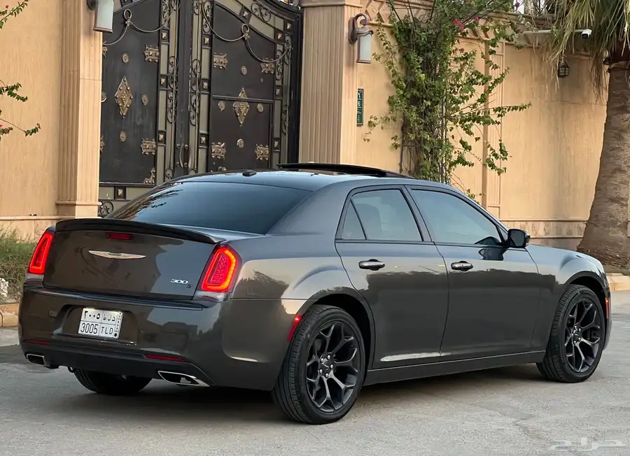 كرايزلر 300S 2021 (بحالة ممتازة) 8