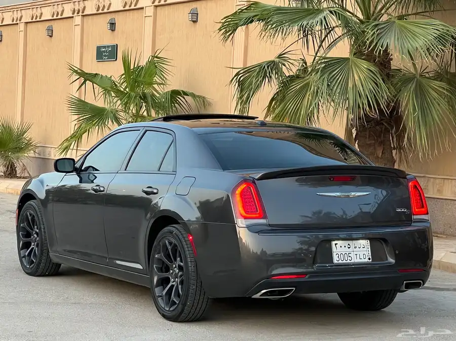 كرايزلر 300S 2021 (بحالة ممتازة) 6