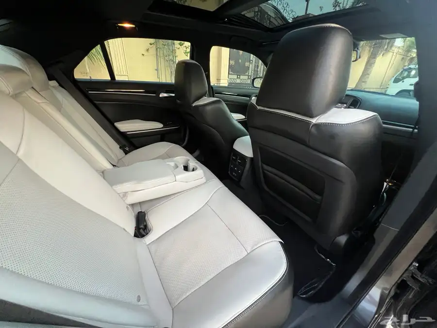 كرايزلر 300S 2021 (بحالة ممتازة) 13