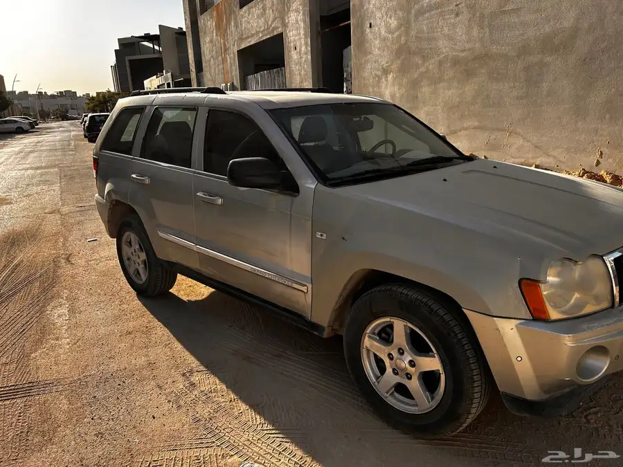 جراند شيروكي 2007 ثمانية سلندر 4.7 لتر ماشي 320 6