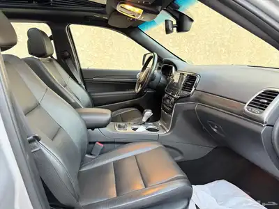 جيب قراند شروكي ليمتد 2021 27