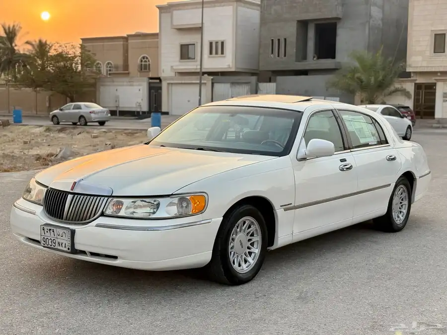 تاون كار سقنتشر 2002 2