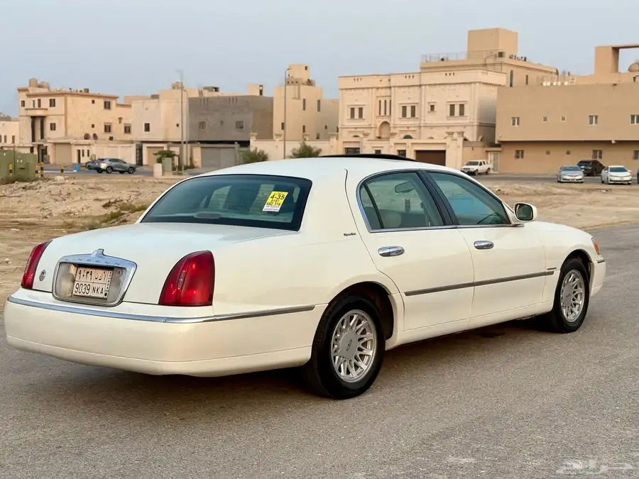 تاون كار سقنتشر 2002 3