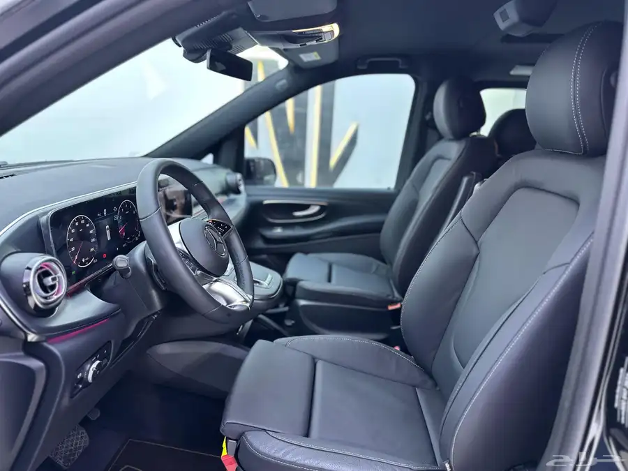 مرسيدس V 300 2025 3