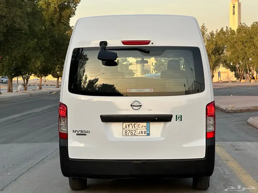 نيسان باص ركاب موديل 2019 سعودي قير عادي ديزل 7