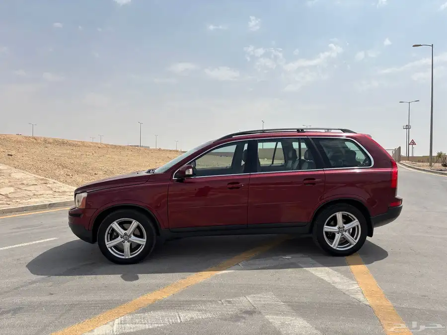 فولفو XC90 2008 V8 3